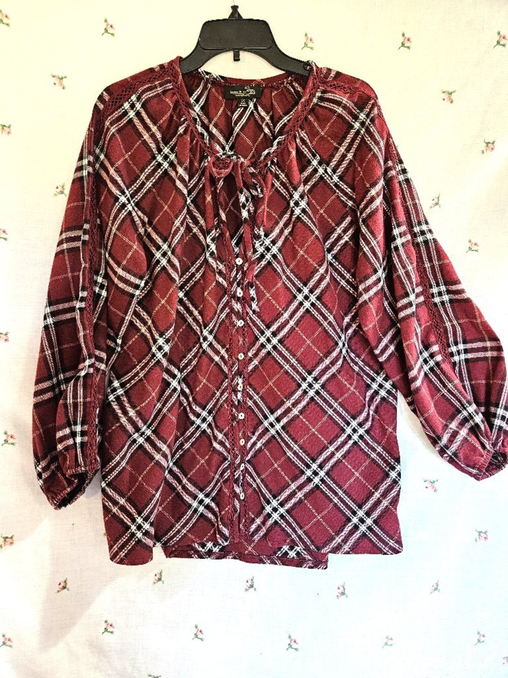 Size 2X Suzanne Betro Plaid Crochet Trim Blouse
